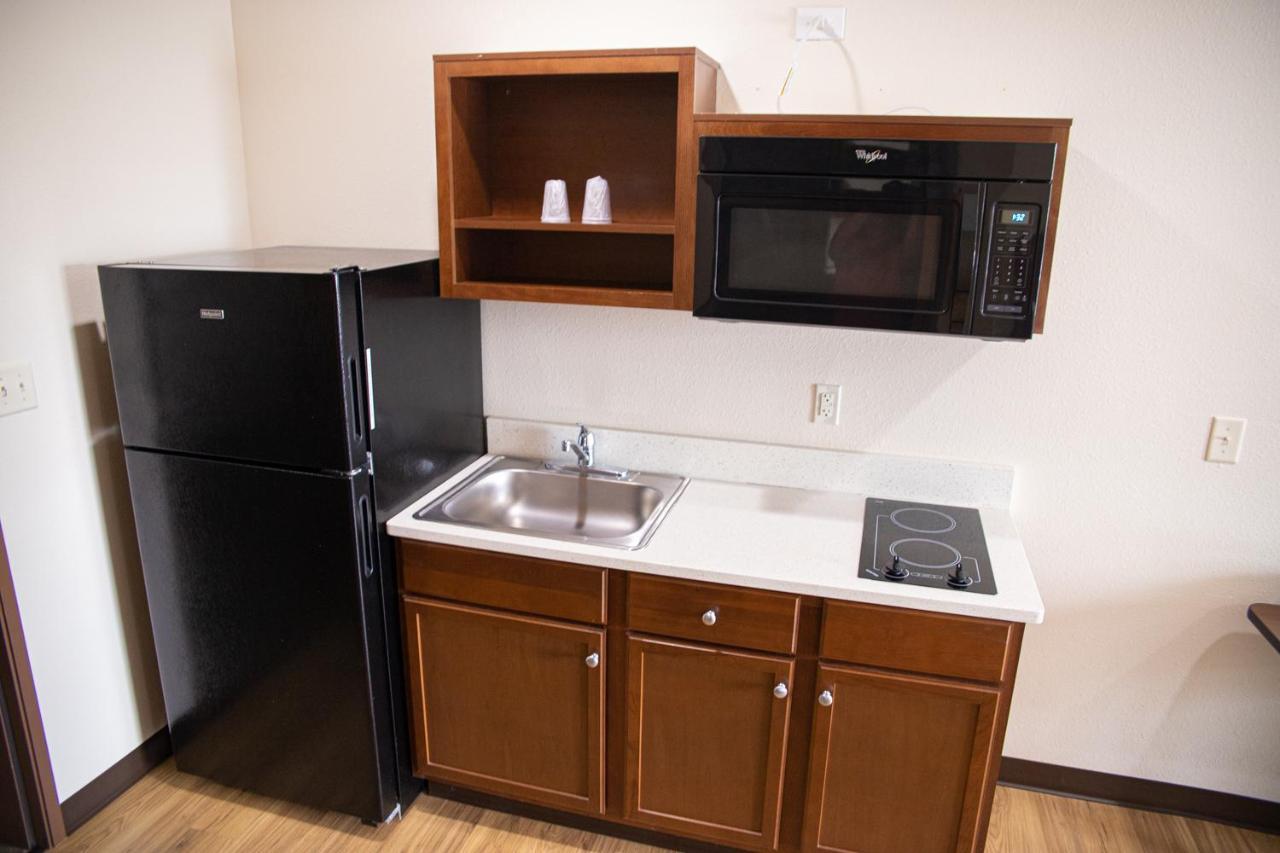 פליינפילד White House Suites מראה חיצוני תמונה
